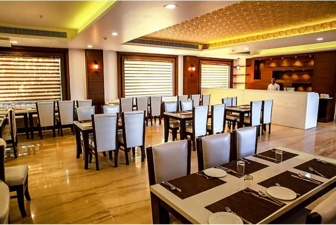 Hotel Agra Grande By Goyal Hoteliers Exteriér fotografie