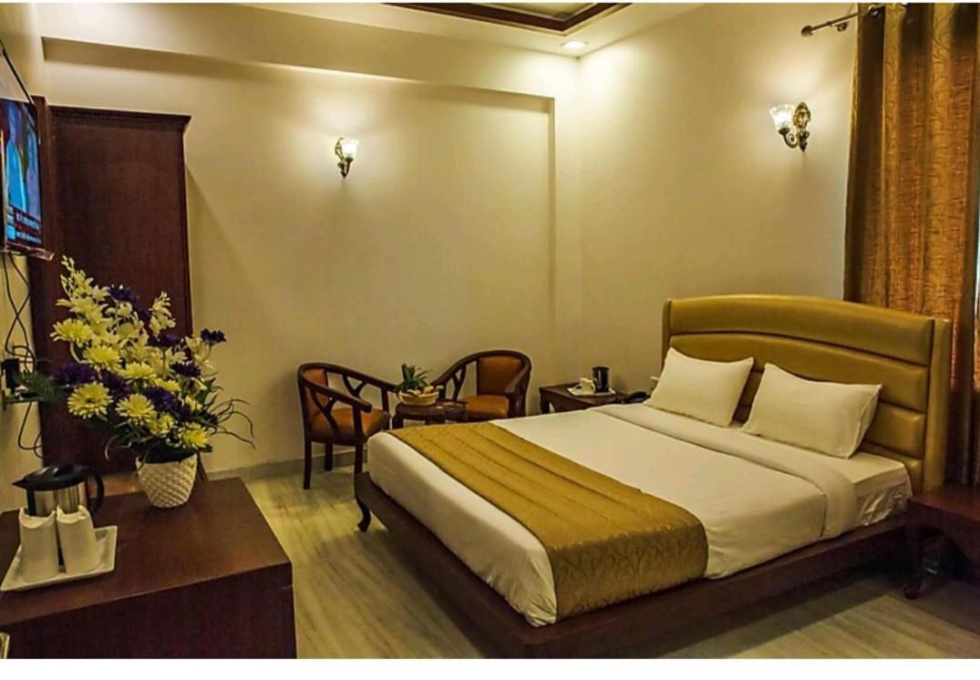 Hotel Agra Grande By Goyal Hoteliers Exteriér fotografie