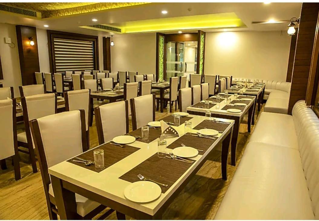 Hotel Agra Grande By Goyal Hoteliers Exteriér fotografie